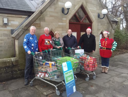 Leading OWLs donate 3 trolleys worth of food to Ormskirk Foodbank